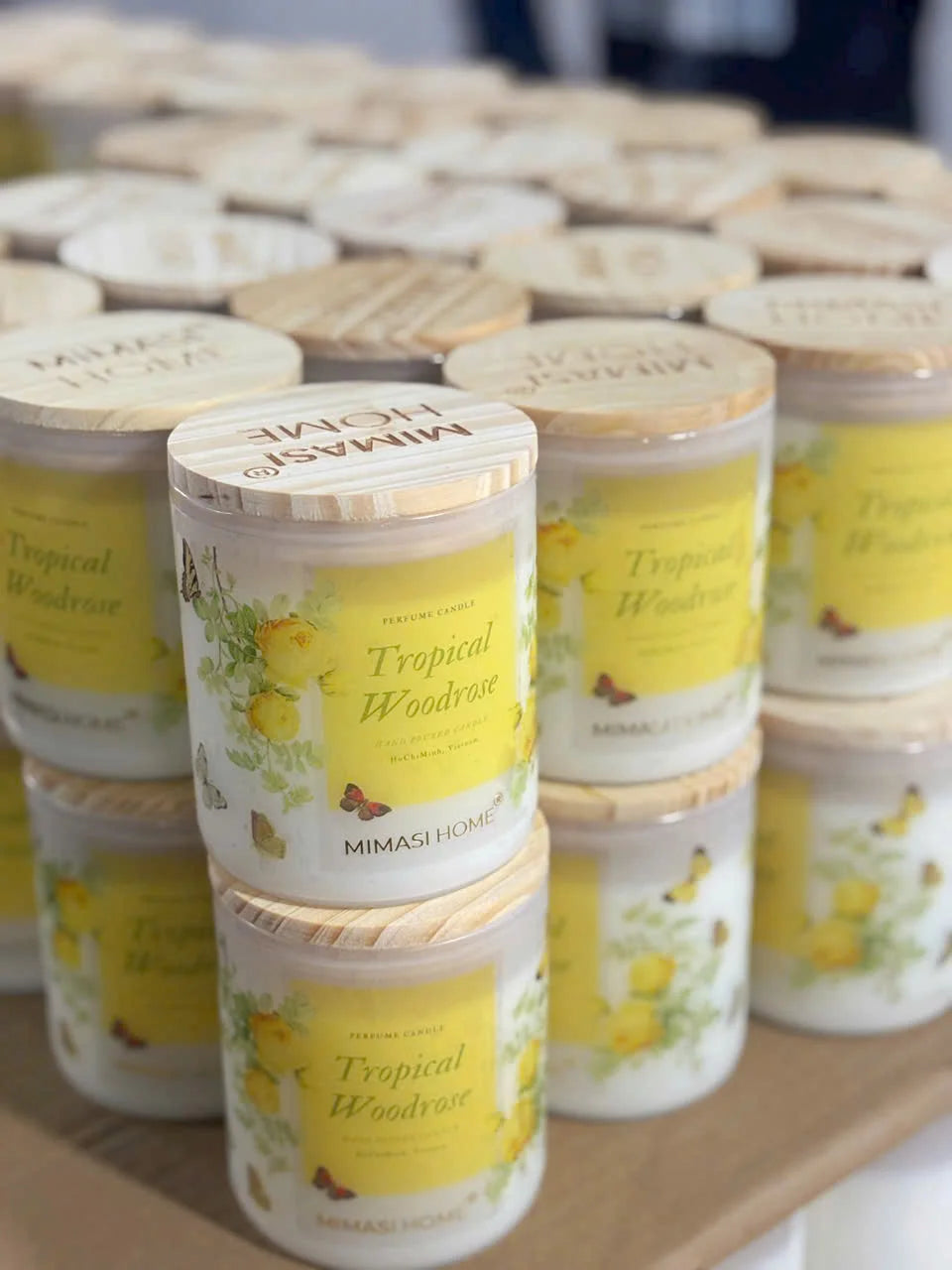 Wholesale large creative smokeless scented candles home decorative fragrance handmade custom soy wax aroma candle luxury